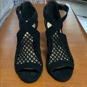 Black heeled D shoes 3 1/2 heeled sandal must have